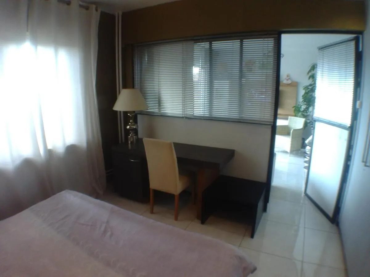 Liege Centre 13 Quai Godefroid Kurth Pour 2 Pers A 25 Min Gare Guillemins Apartment 0*,  Belgium